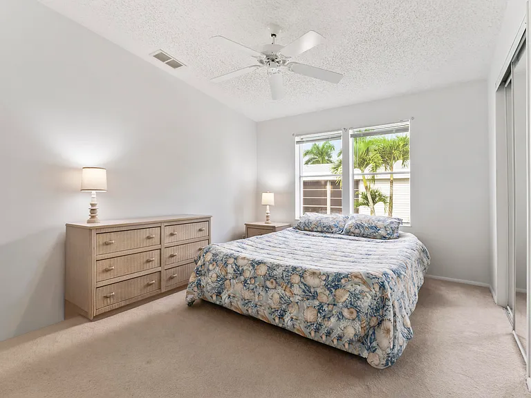 8913 SW Chevy Cir — Photo 14