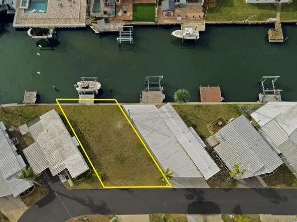 8740 43RD AVENUE N #136, ST PETERSBURG, FL 33709