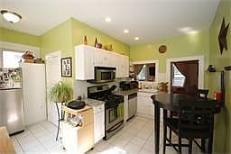 Sunny kitchen 