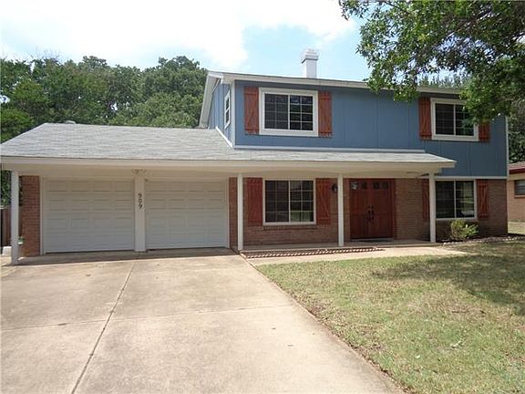 2nd image of 909 Charleston Dr