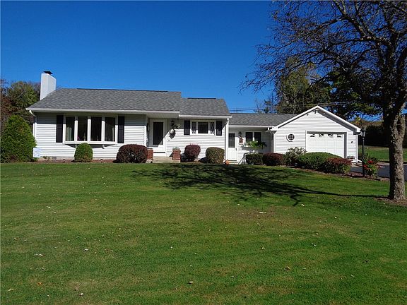 2nd image of 1016 Hendy Hollow Rd