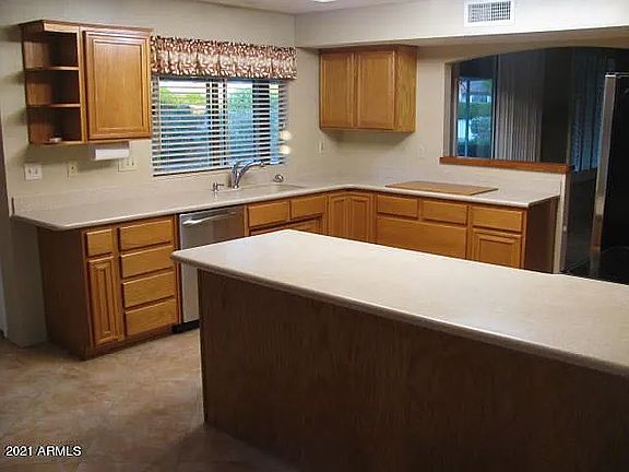 3rd image of 14427 W Yukon Dr