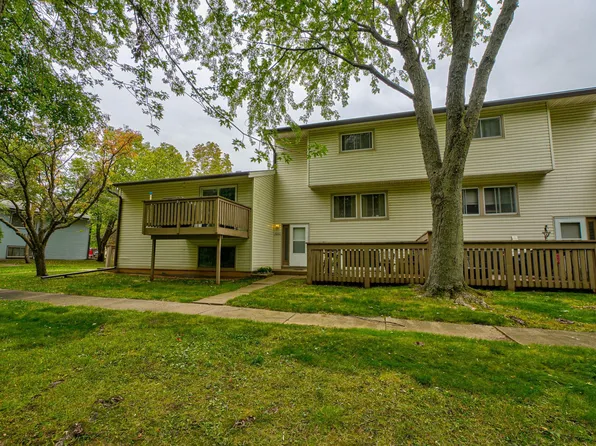 4843 Grenwich Way N, Oakdale, MN 55128