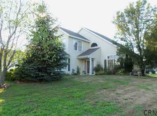 9 Plaza Ave, Rensselaer, NY 12144