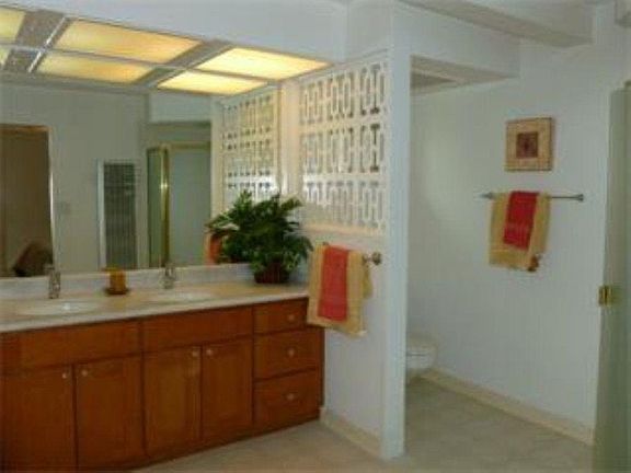 5th image of 380 E Arbor Ave