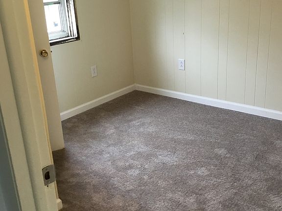 3rd image of 19-21 Penrose Ave #3