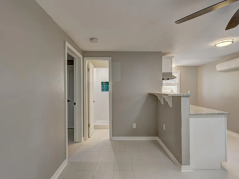429 NW 29th St #A — Photo 12