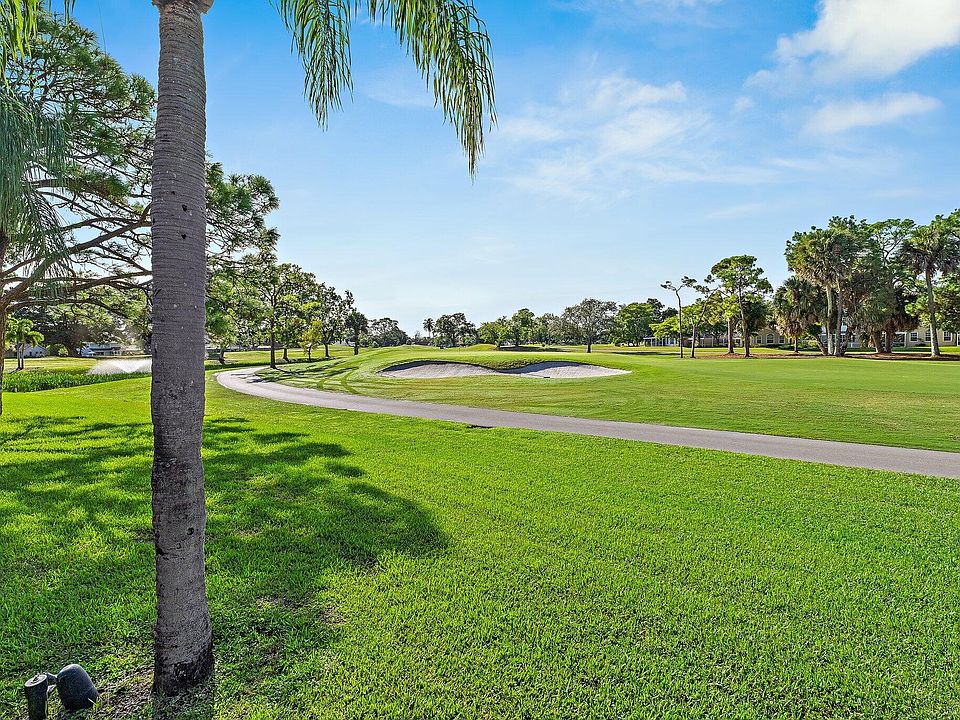 1st image of 271 Old Meadow Way