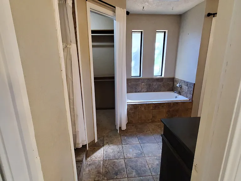 4700 Andalusia Trl — Photo 20