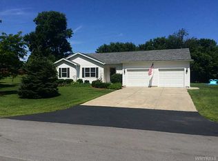 8425 Forest Rd, Gasport, NY 14067