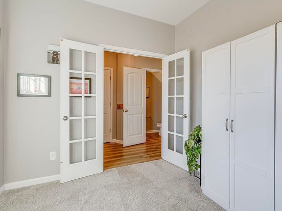 5th image of 1043 Hermitage Pond Rd