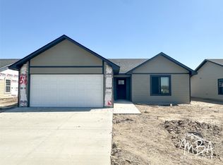 316 Rowland Cir, Garden City, KS 67846