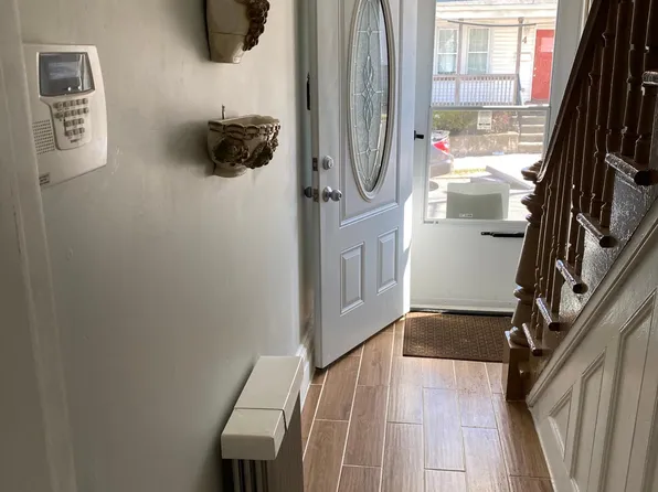 53 Carman St Floor 1, New Brunswick, NJ 08901