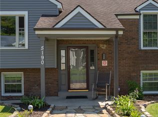 5190 Windy Hill Dr, Gibsonia, PA 15044