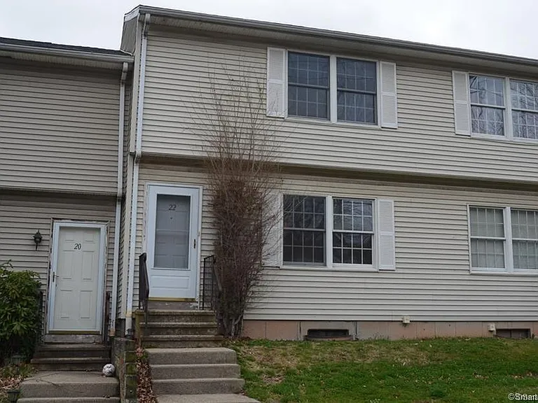 22 Chamberlain St #22 — Photo 1