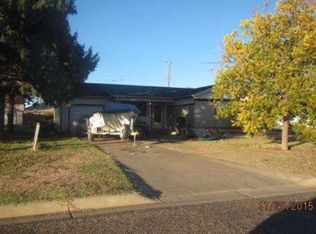 311 SE 10th St, Plainview, TX 79072