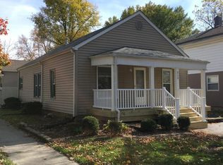 210 Napoleon St, Valparaiso, IN 46383