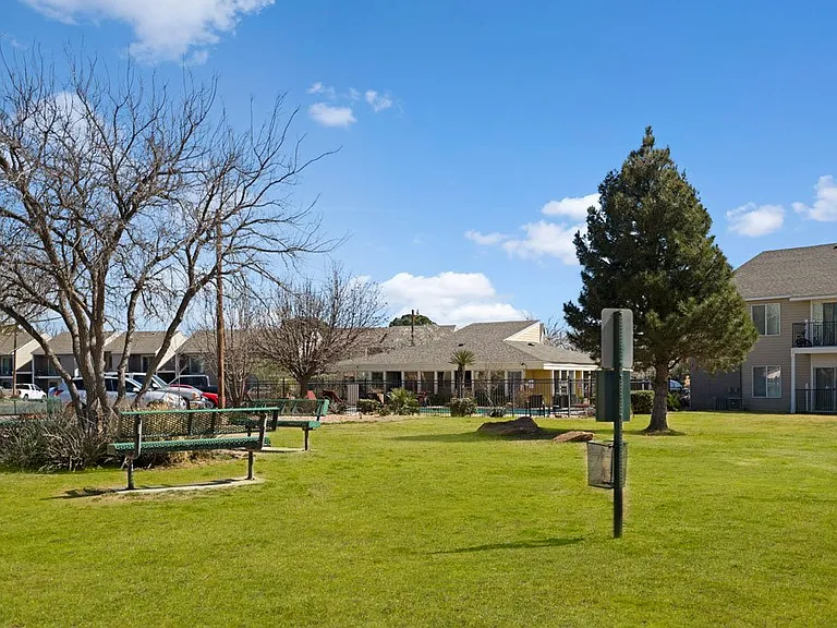 Acacia Park — Photo 11