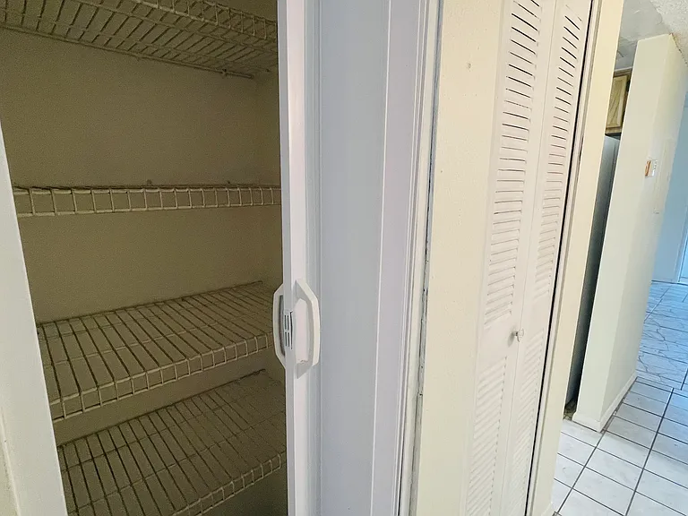 7120 Waterside Dr #106 — Photo 7