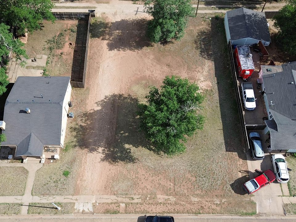 1st image of 1915 15th St