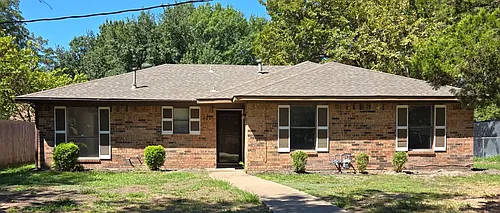 204 S 4th St Photo 1 204 S 4th St Photo 1
