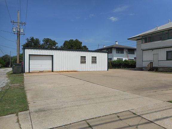 3rd image of 400 N 2nd St