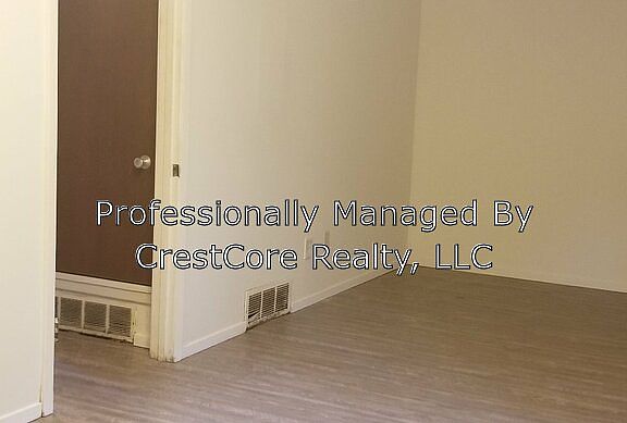 3rd image of 818 N Highland Ave APT 21