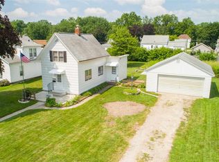 1415 Tremont St, Cedar Falls, IA 50613
