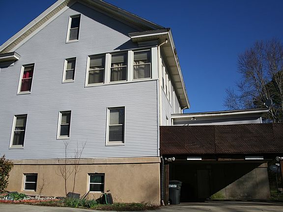2nd image of 809 Grove Ave