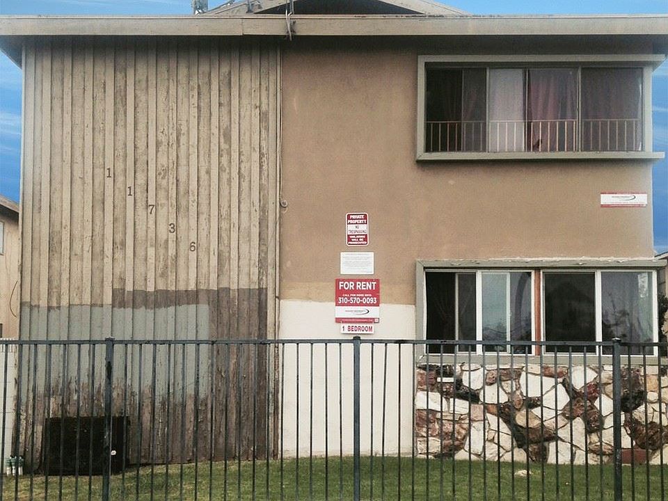 1st image of 11736 S Vermont Ave APT 2