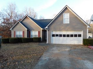 605 Flintlock Dr, Dacula, GA 30019