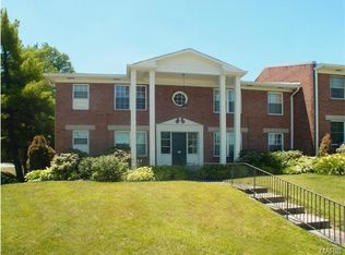 946 Marshall Ave UNIT A, Webster Groves, MO