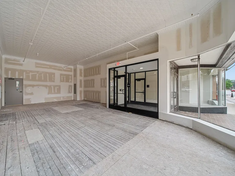 115 S Main St #103 — Photo 4
