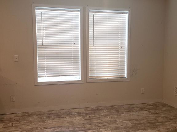 3rd image of 1132 Hunters Glen Blvd #330