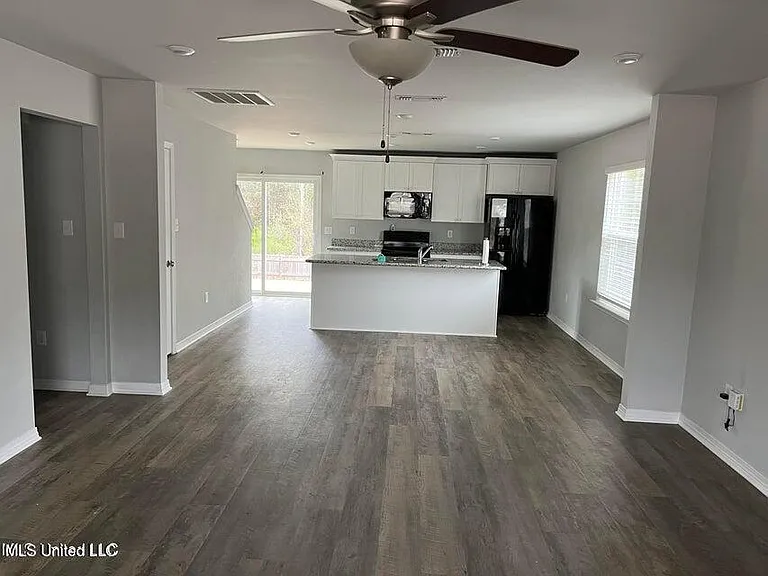 13151 Turtle Creek Pkwy — Photo 5