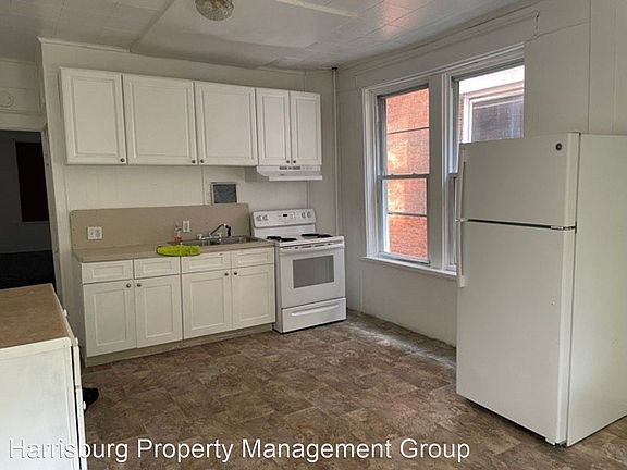 5th image of 1919 Zarker St