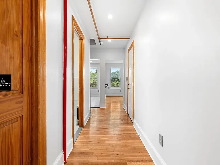 126 Bainbridge St #4 — Photo 3