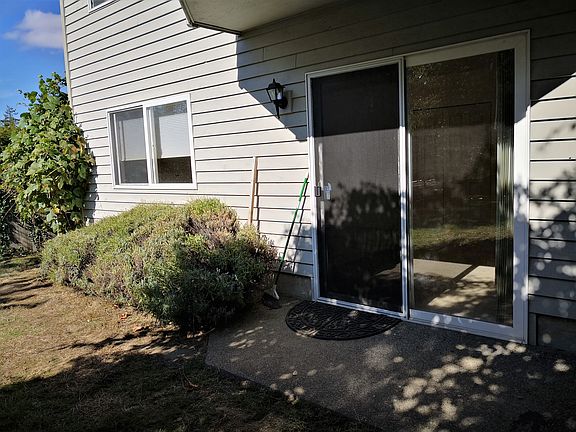 private access to backyard 