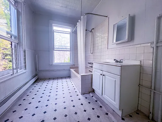 Rented by Voro New York | media 20