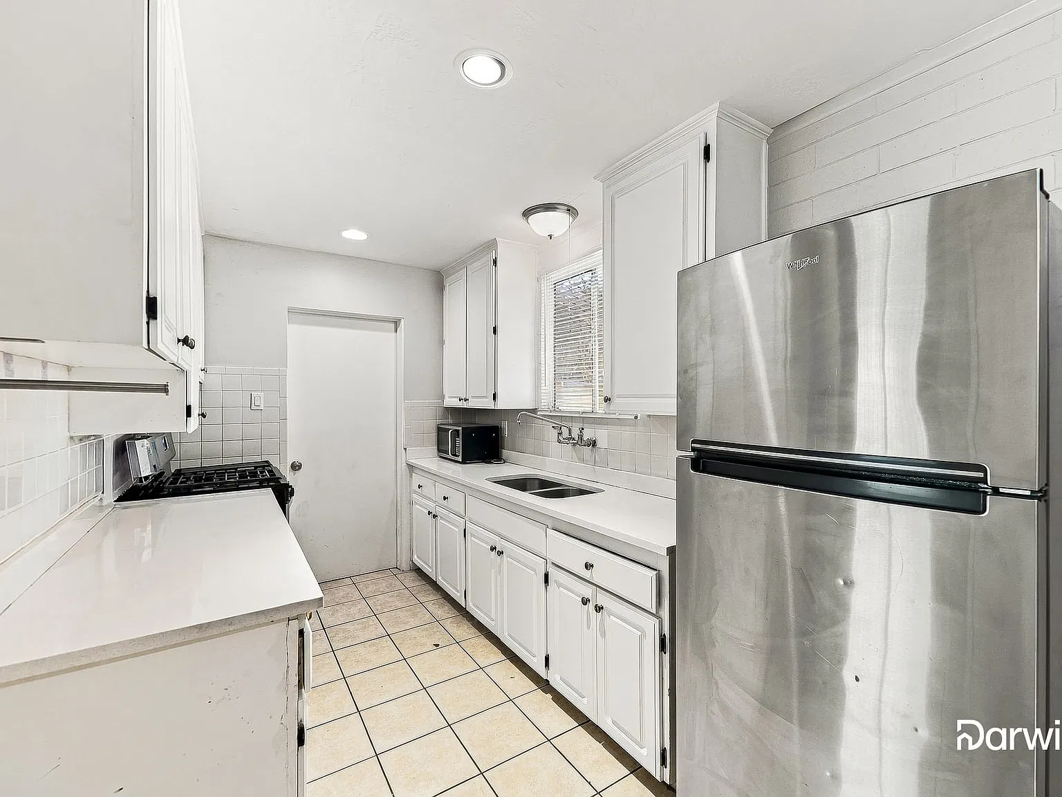 3 bed, 2.0 bath, 1414 sqft, $1,880 — Photo 3