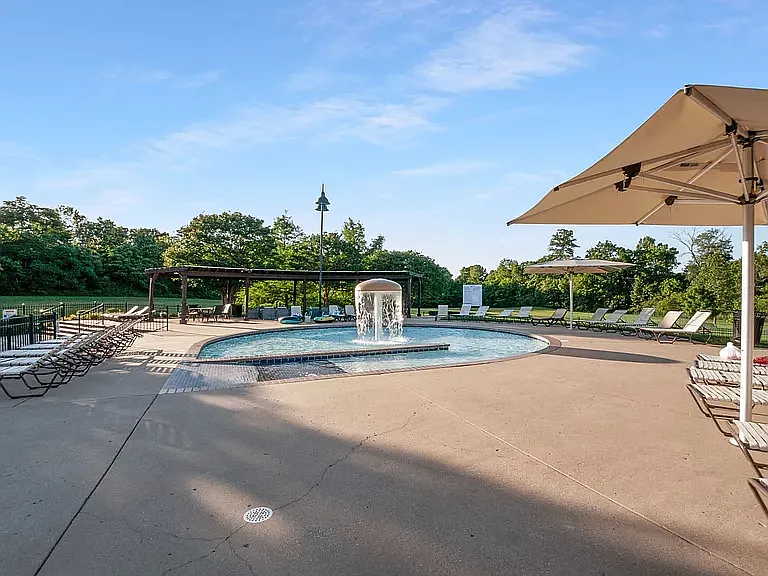 2812 Americus Dr — Photo 22