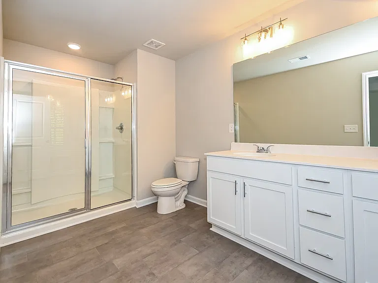 814 Calvin Park Dr — Photo 10