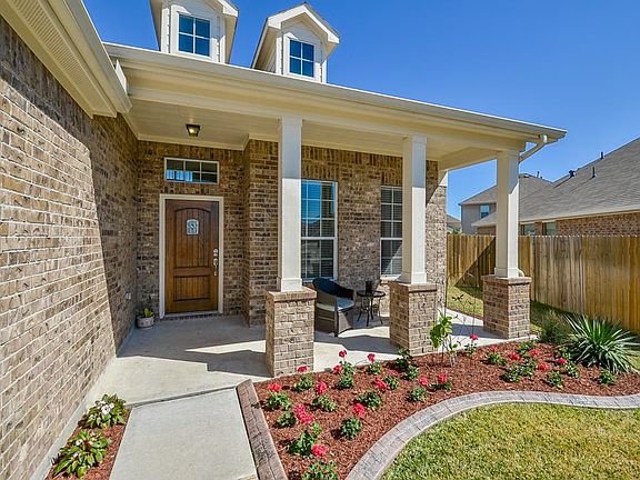 2nd image of 9706 Drifting Oaks Ct
