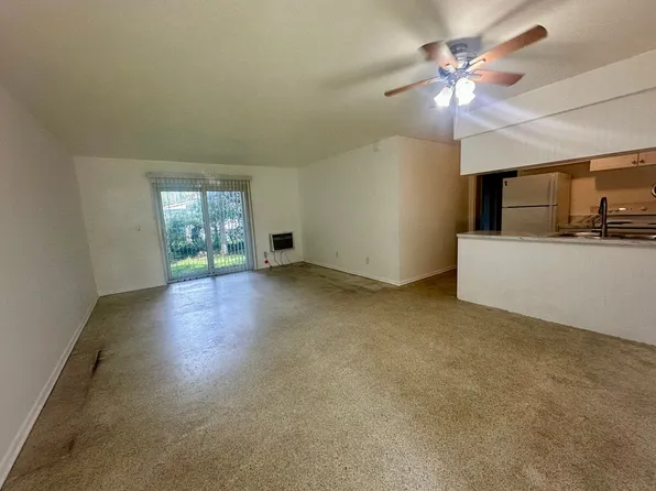Coachlight Apartments, 706 19th St APT 5, Vero Beach, FL 32960