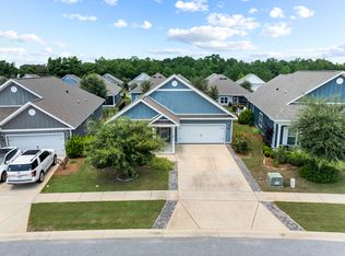 52 Dusky Way, Freeport, FL 32439