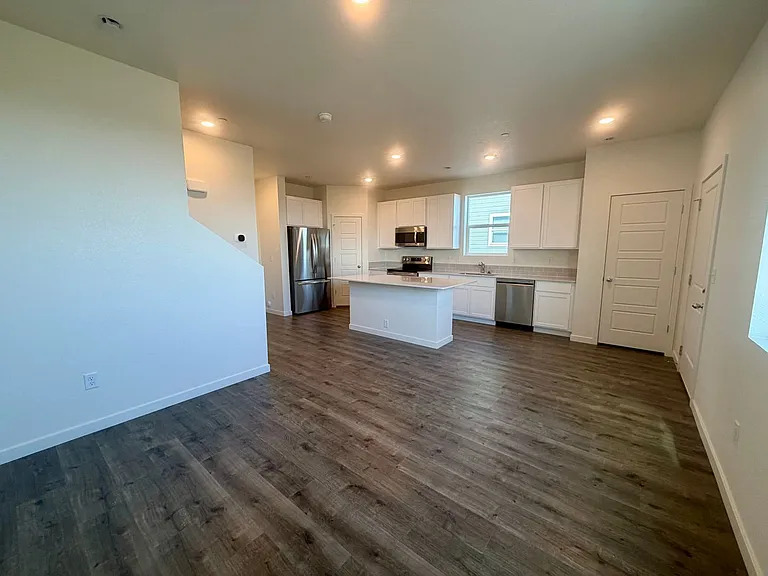 3852 Pinnacles Ct — Photo 4
