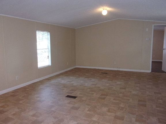3rd image of 3535 Roberts Ave Lot 95
