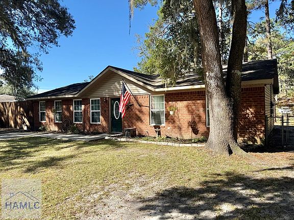 5th image of 1091 Kelly Dr