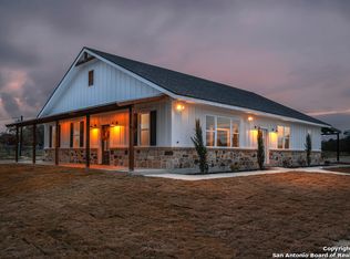 126 Ranch Country Dr, La Vernia, TX 78121