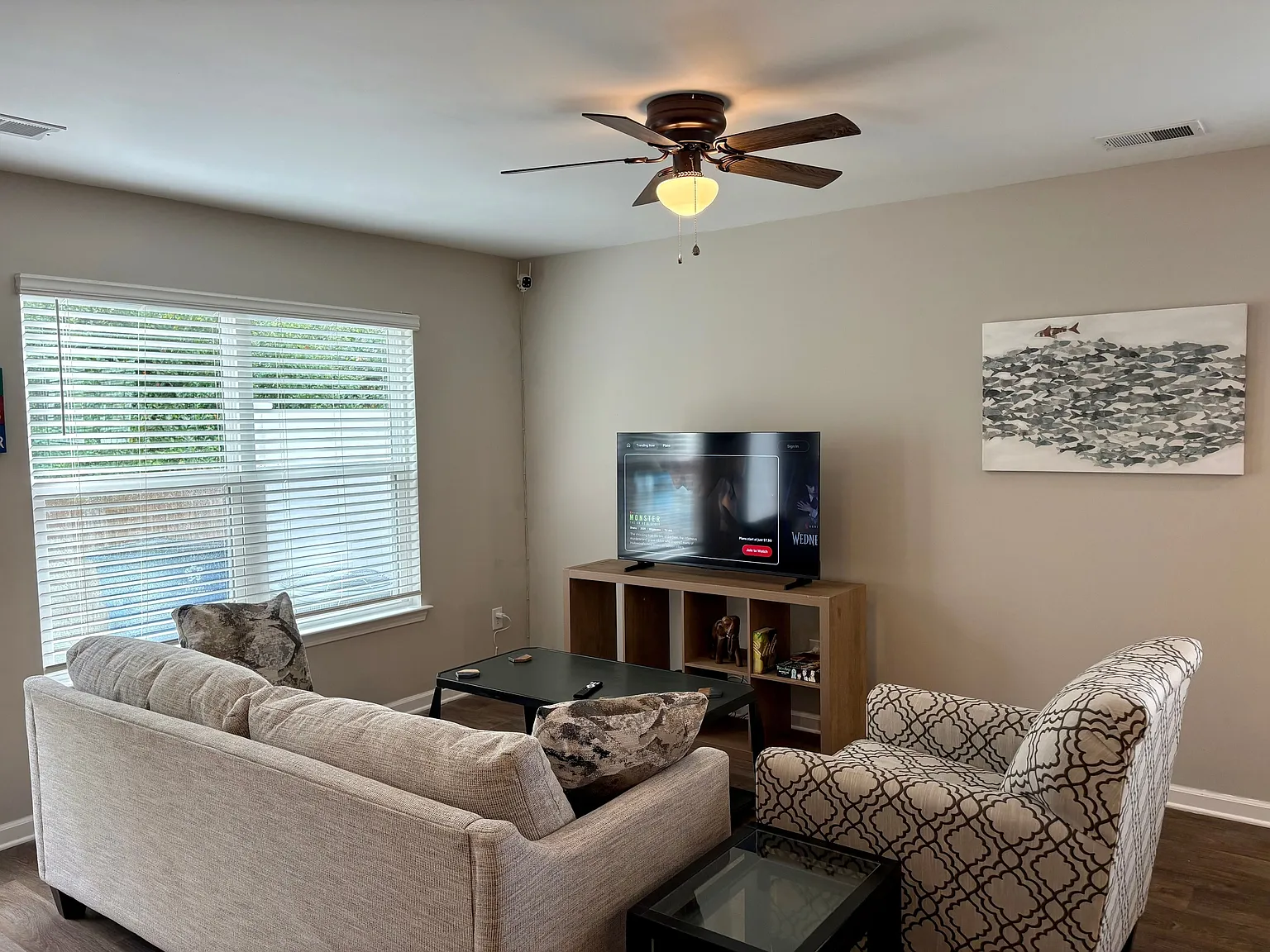 194 Spencer Cir — Photo 2